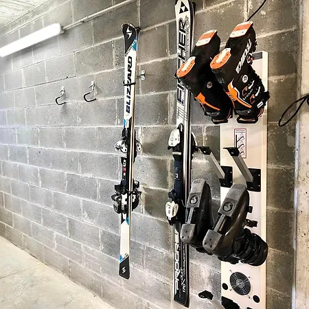 Hellochalet- Maison Skis Aux Pieds - Ski-in With Boot Warmer And Garage شقة بيريوِل تْشيرفينيا